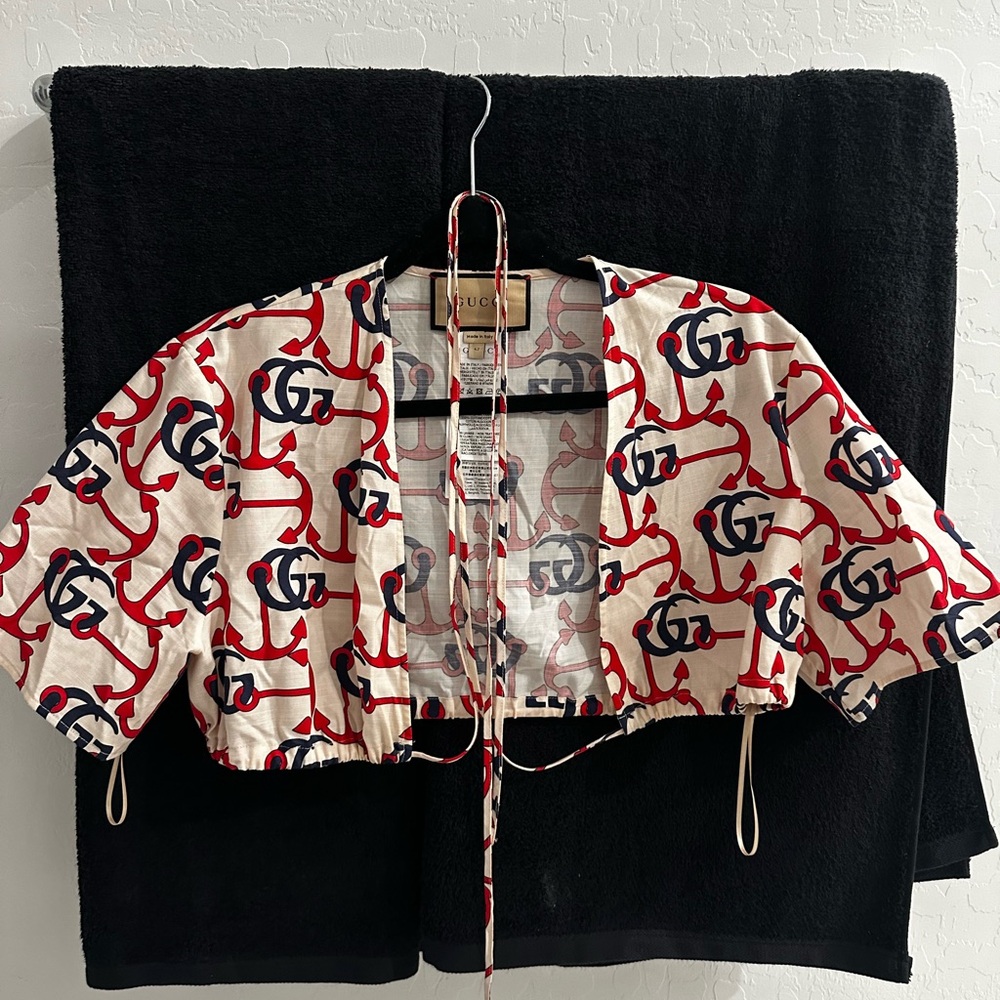 Gucci top